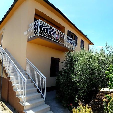 Apartments Nela Jelsa  Exterior foto